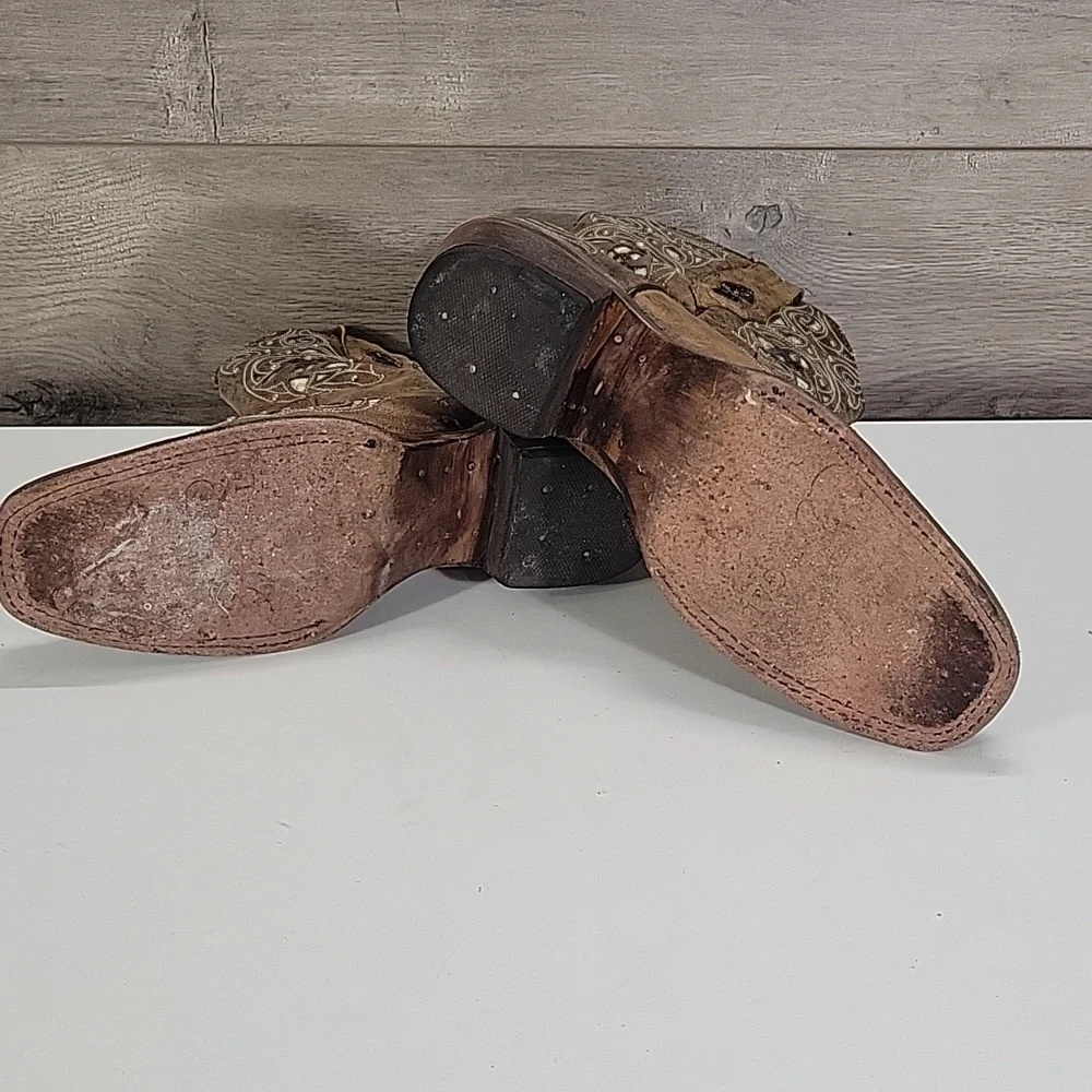 Brandon Cut-out Embellished Western Cowboy Short Boots - Brown Sz 8.5